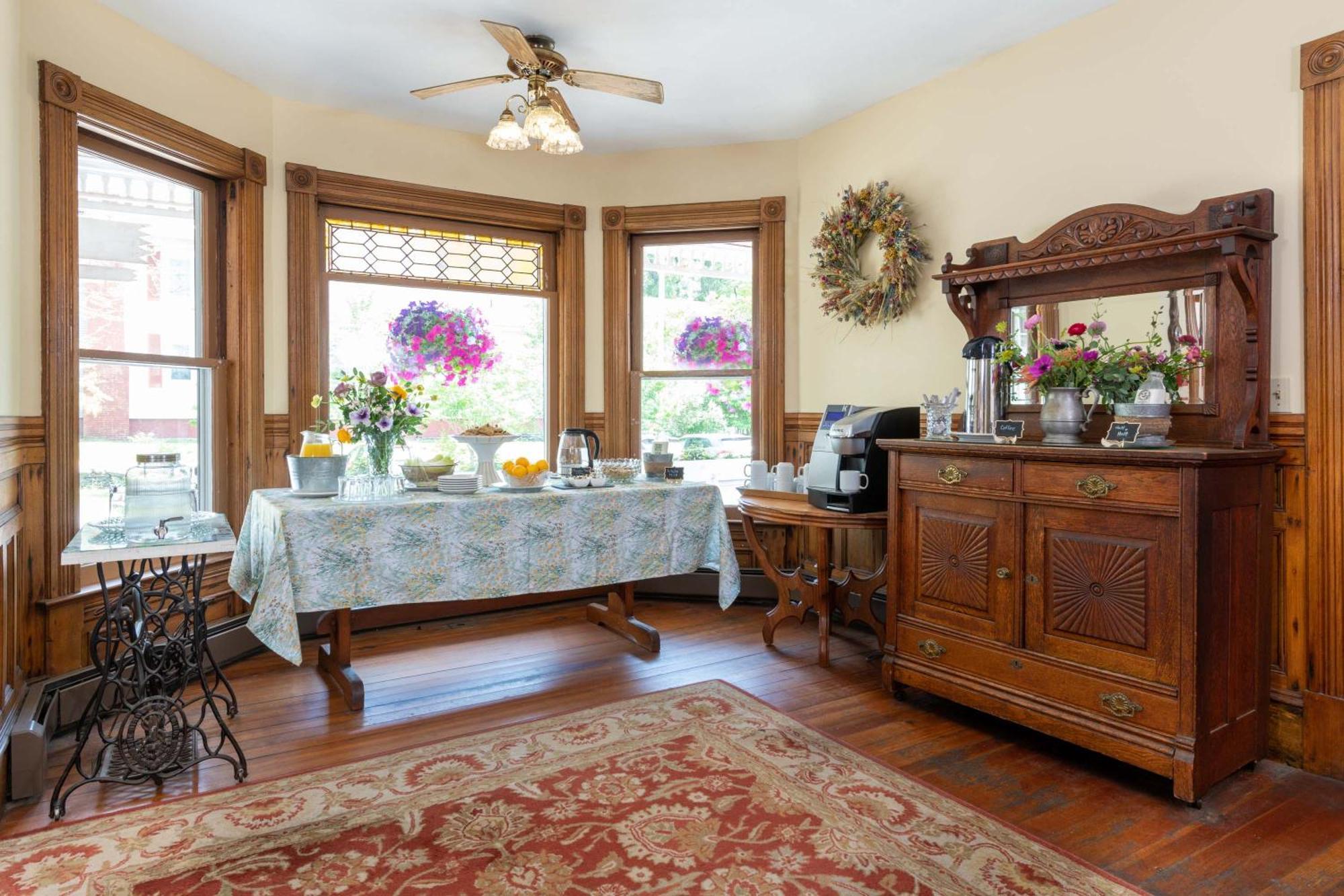 واتربوري Old Stagecoach Inn المظهر الخارجي الصورة